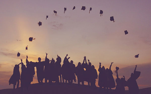 Essential Books to Help College Graduates Transition to Adulthood
